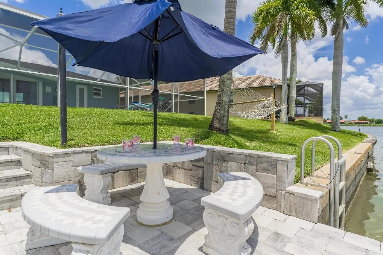 Holiday home Pet Friendly, View, Game - Coral Palace - Roelens Vacations Cape Coral