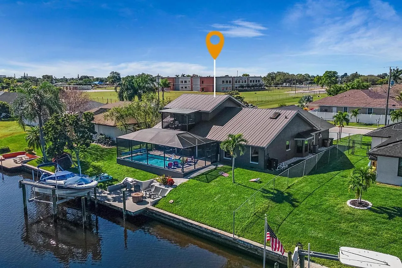 Lux And Lavish - - Roelens Vacations Cape Coral