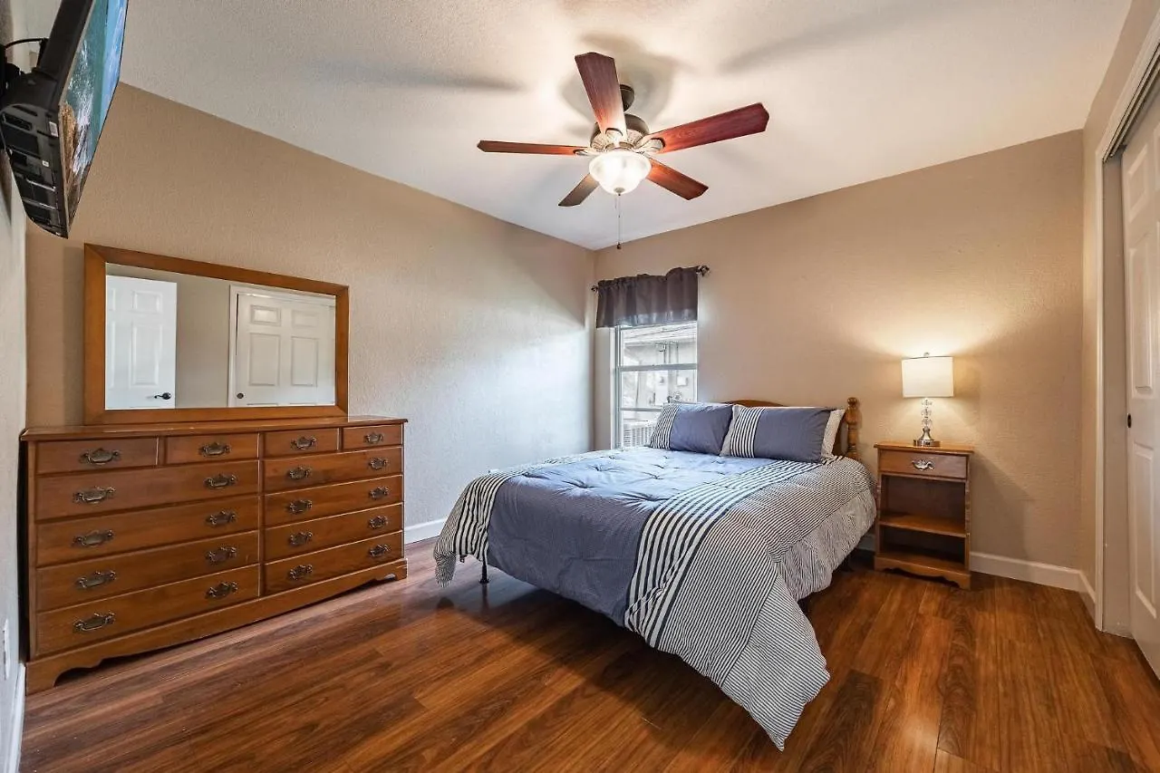 Heated Pool, Beautiful Sunsets - Made In Heaven - Roelens Vacations Cape Coral