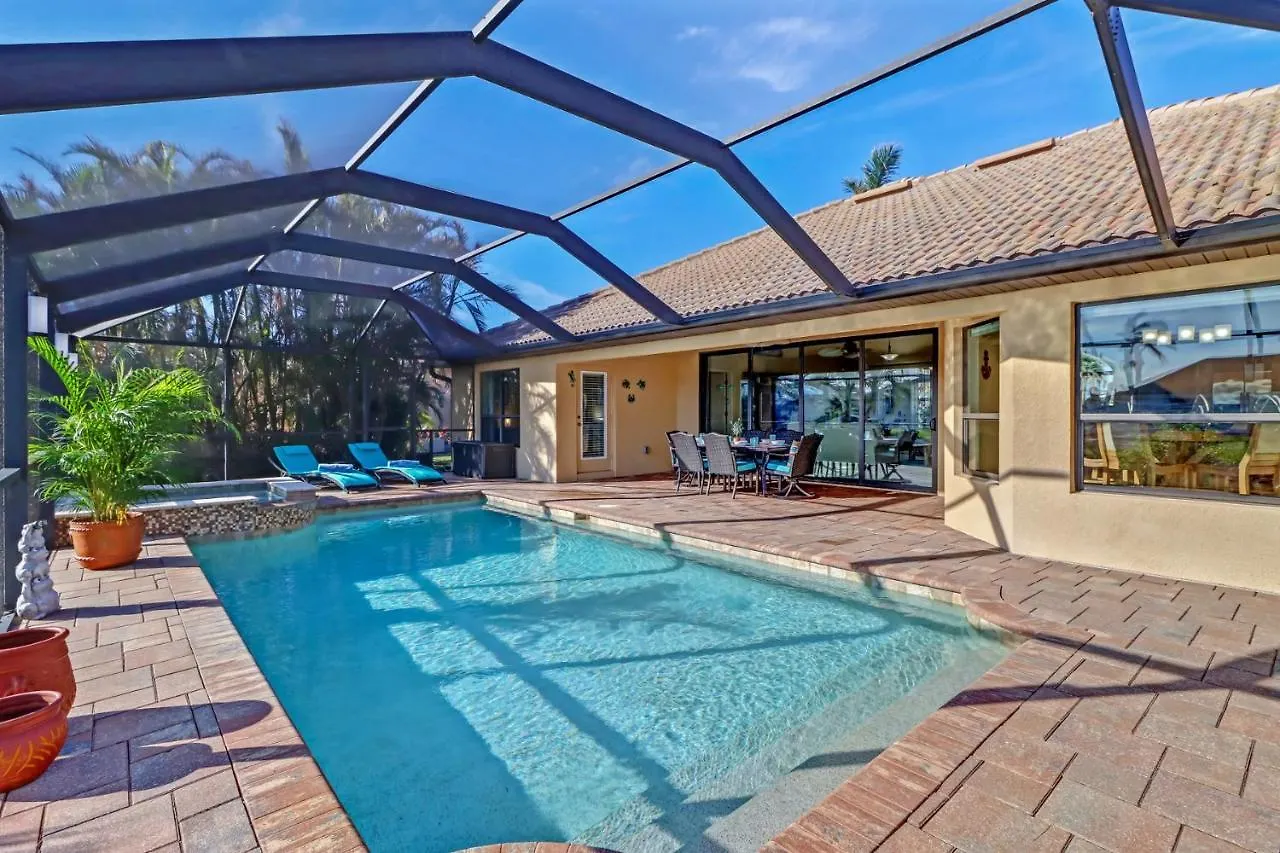 Maya Serenity Villa *