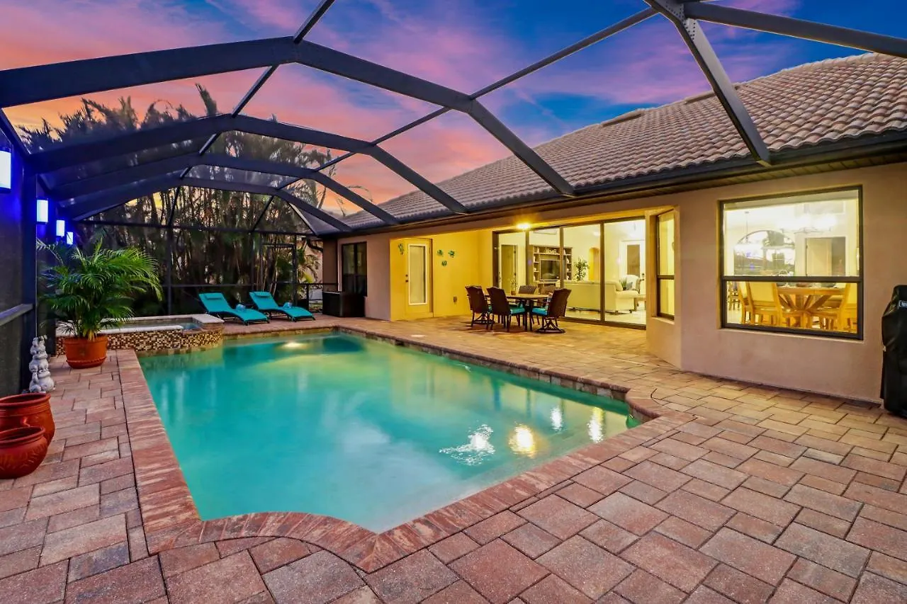 Maya Serenity Villa *