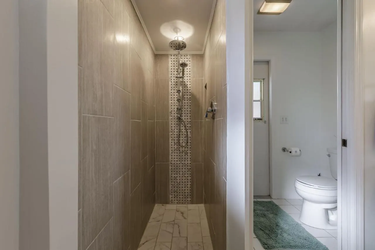 Gulf Access, Sleeps 14 - Calusa Paradise Holiday home