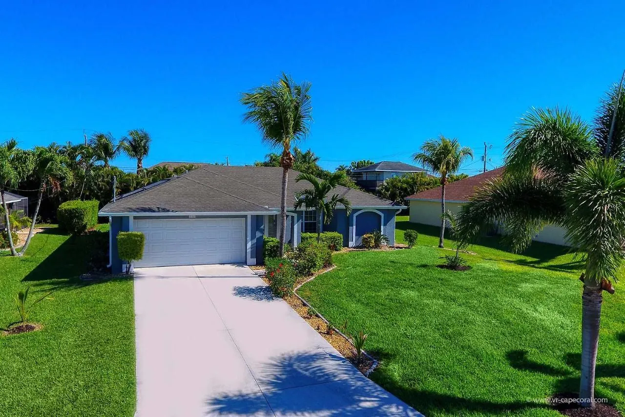 Summer Breeze - 3 Bedroom With Lots Of Privacy * Cape Coral