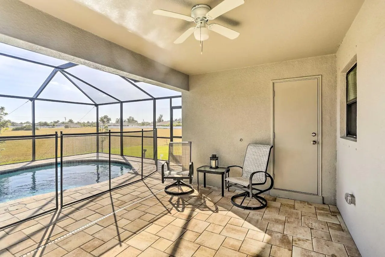 House With Private Screened Pool!