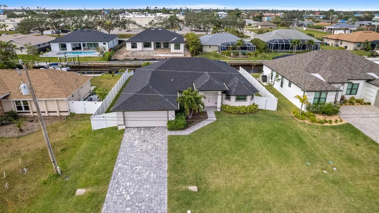 Midpoint Holiday home