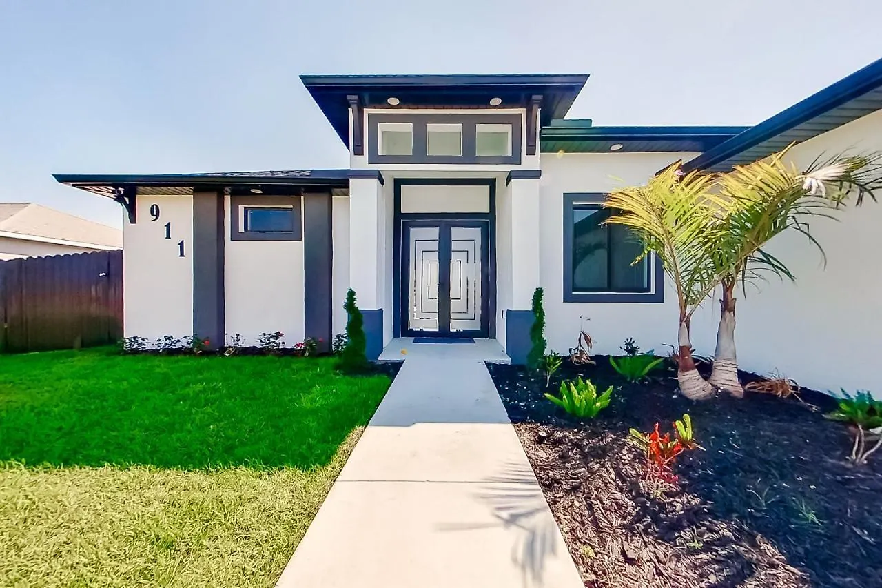 The Odyssey Oasis Holiday home Cape Coral