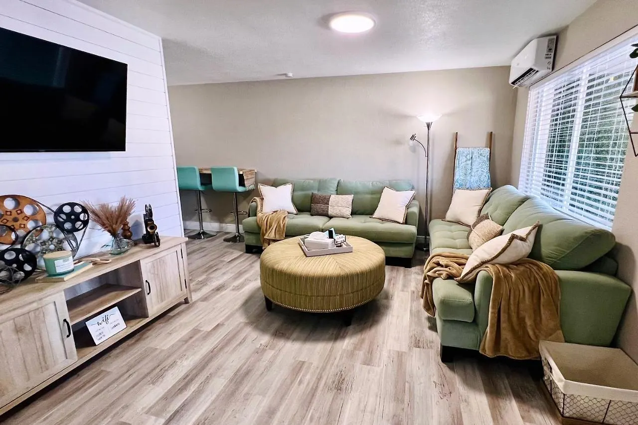 Villa Casa Azul 2bd Private Duplex Near Downtown Cc Cape Coral