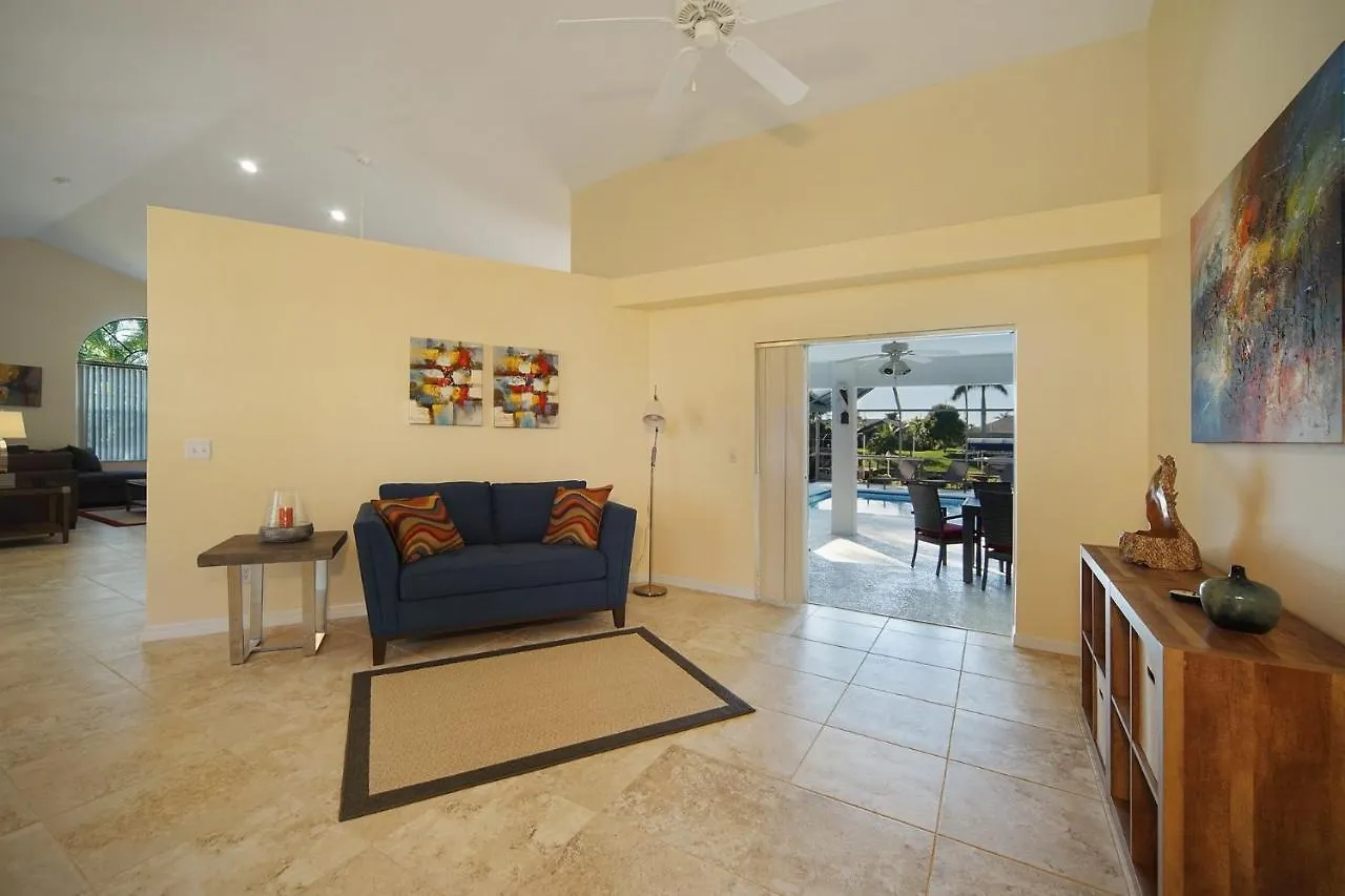 Waterfront With Gulf Access! Cape Coral