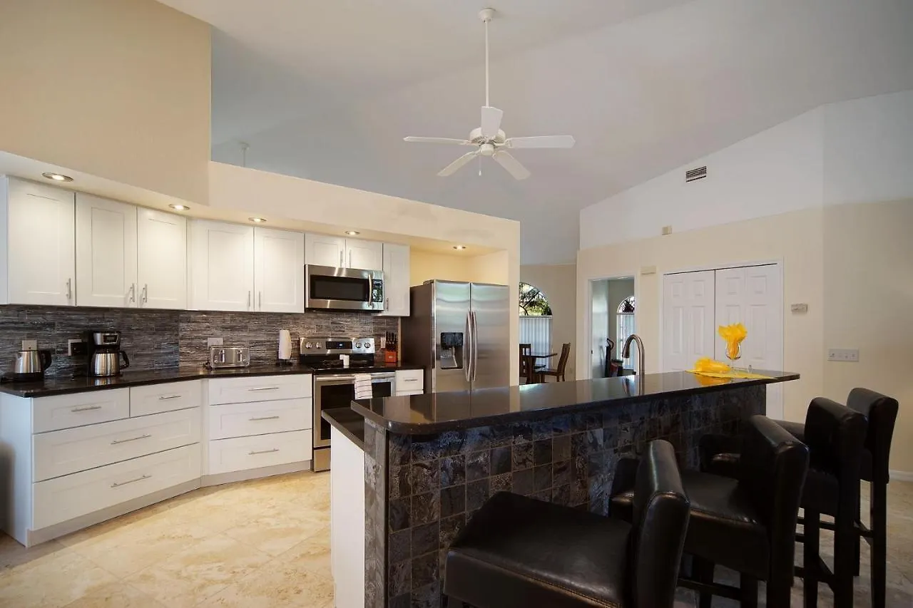 Holiday home Waterfront With Gulf Access!