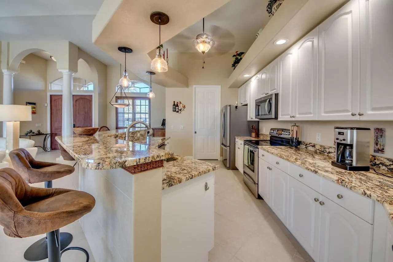 Villa-haze, Lots Of Privacy, Solar & Electric Heated Pool And Villa