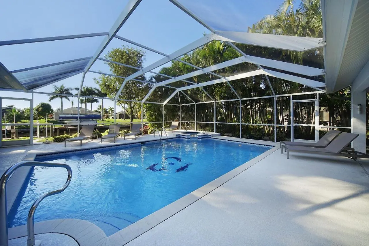 Waterfront With Gulf Access! * Cape Coral