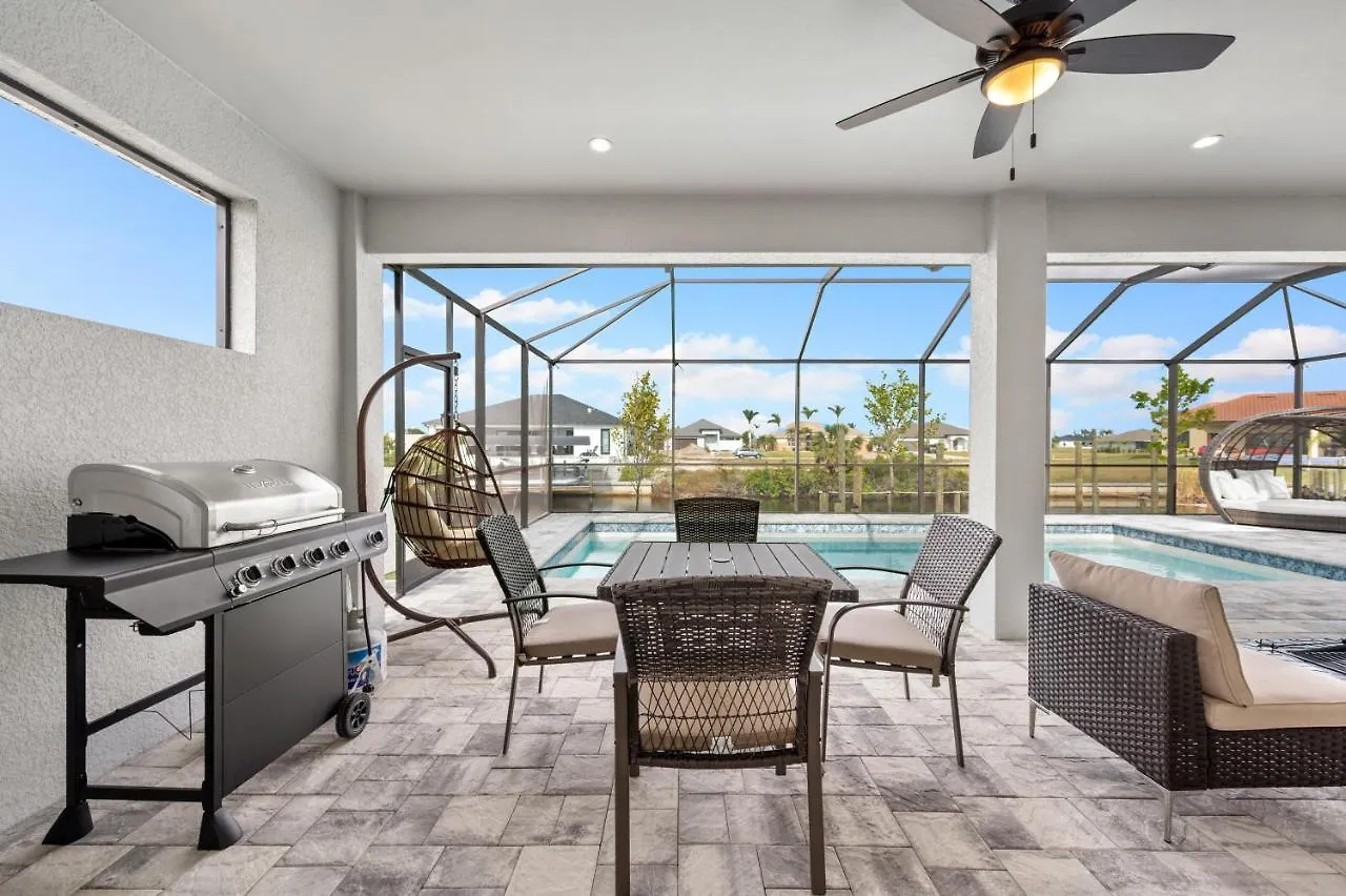Holiday home Heated Pool With King Bed - Gulf Access - Game Cape Coral