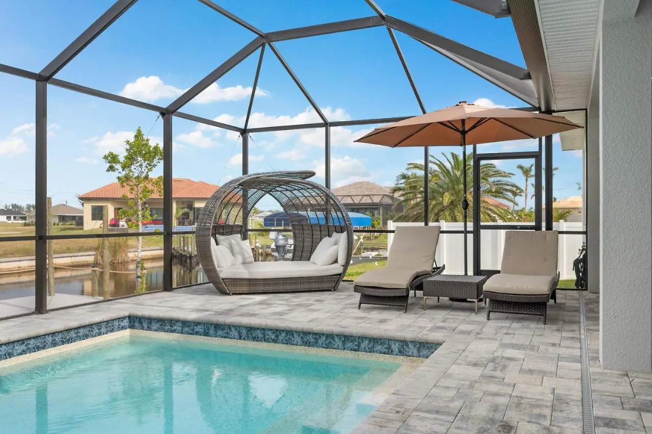Heated Pool With King Bed - Gulf Access - Game Holiday home *