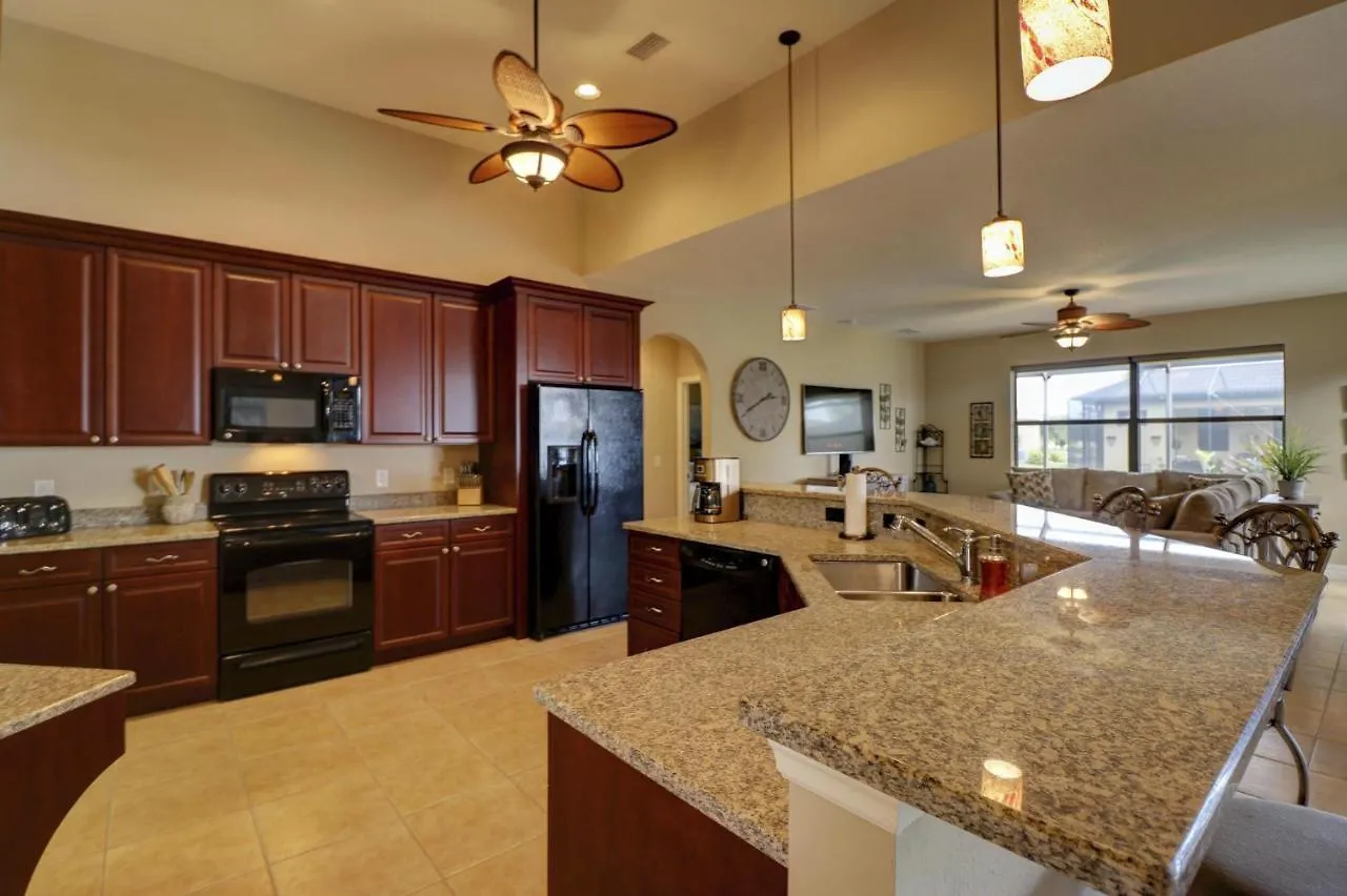 Holiday home Rejuvenation Villa-Luxury Surfside Cape Coral