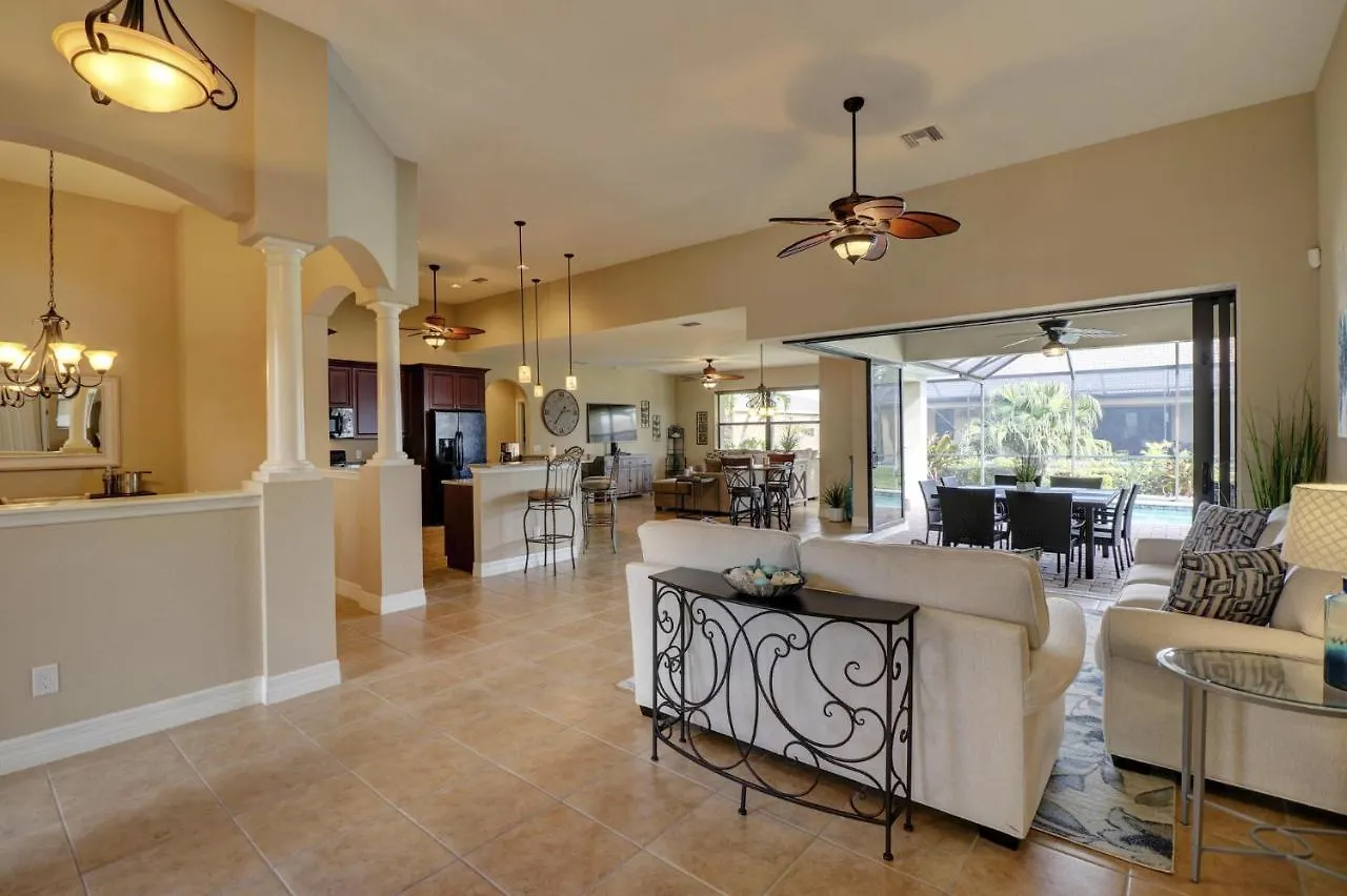 Rejuvenation Villa-Luxury Surfside Holiday home