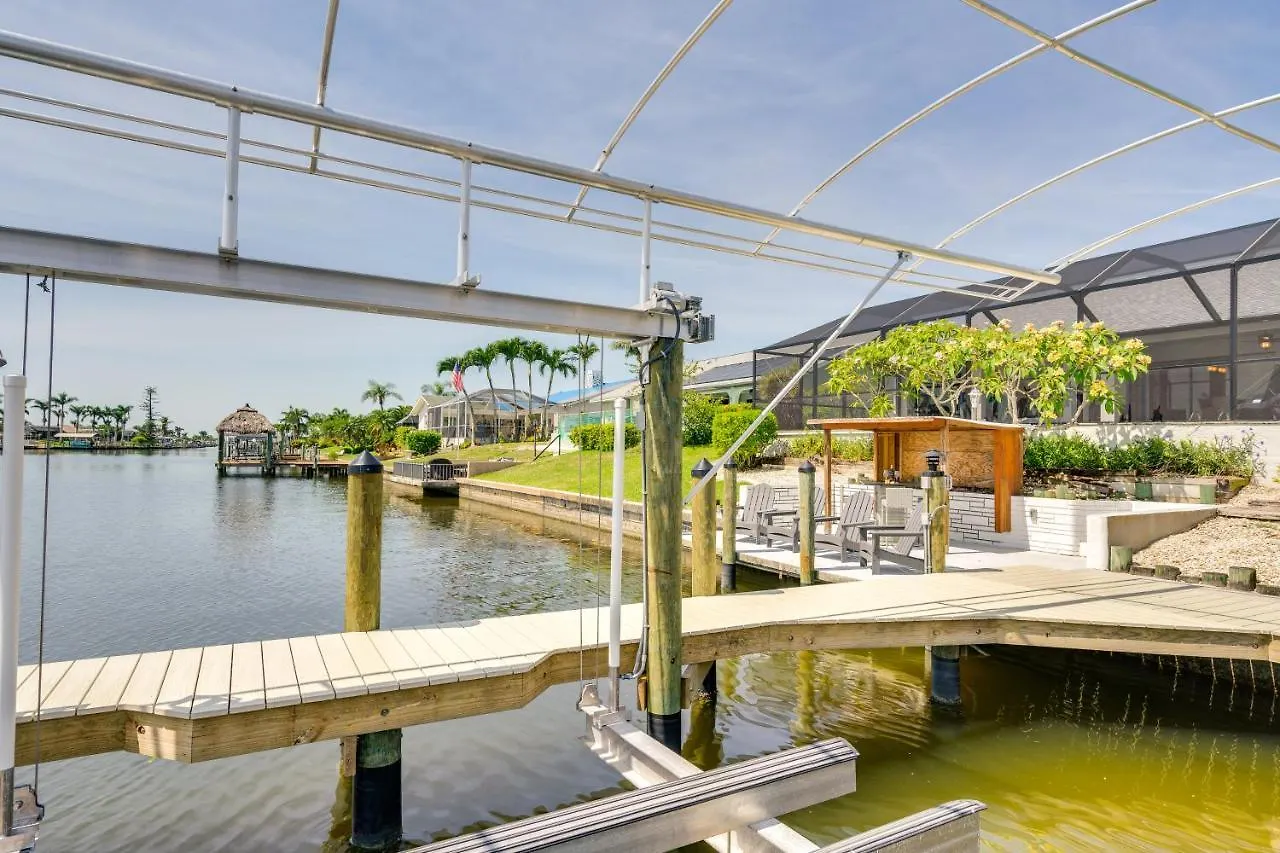 Waterfront With Pool And Gulf Access Cape Coral