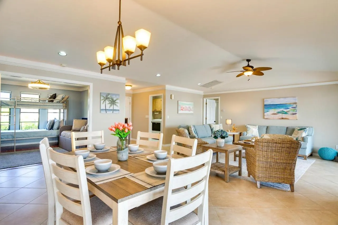 Waterfront With Pool And Gulf Access *