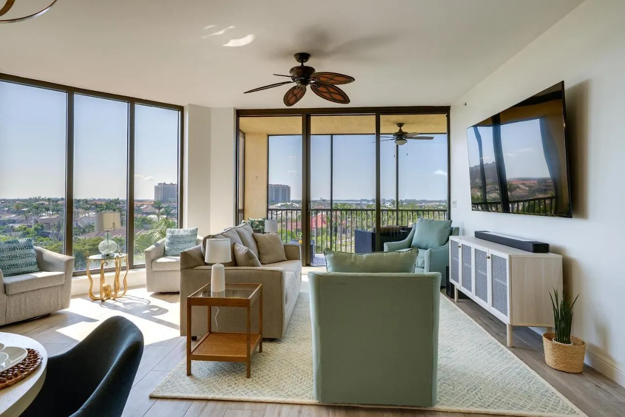 Stunning Cape Harbour With Pool Access! Apartment *