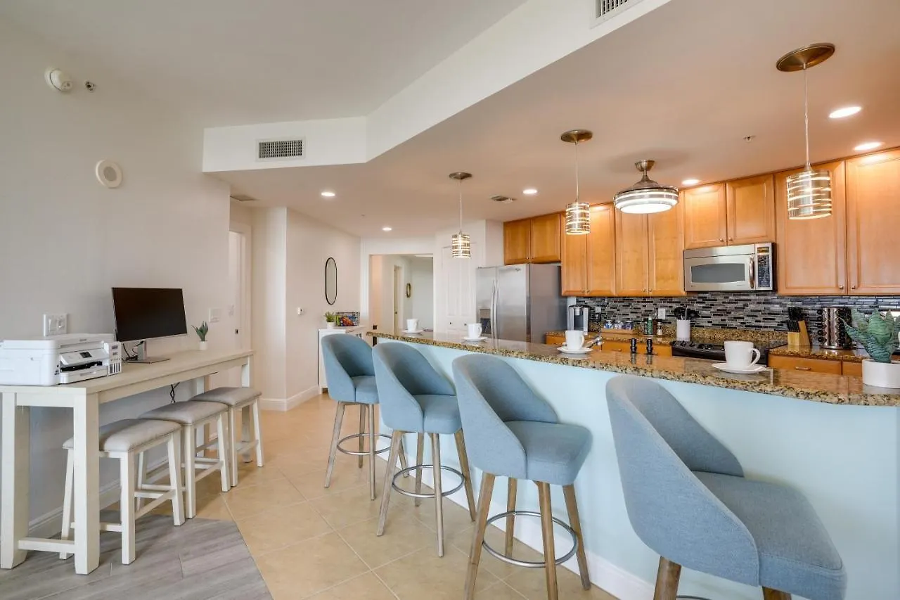 Stunning Cape Harbour With Pool Access! Apartment Cape Coral