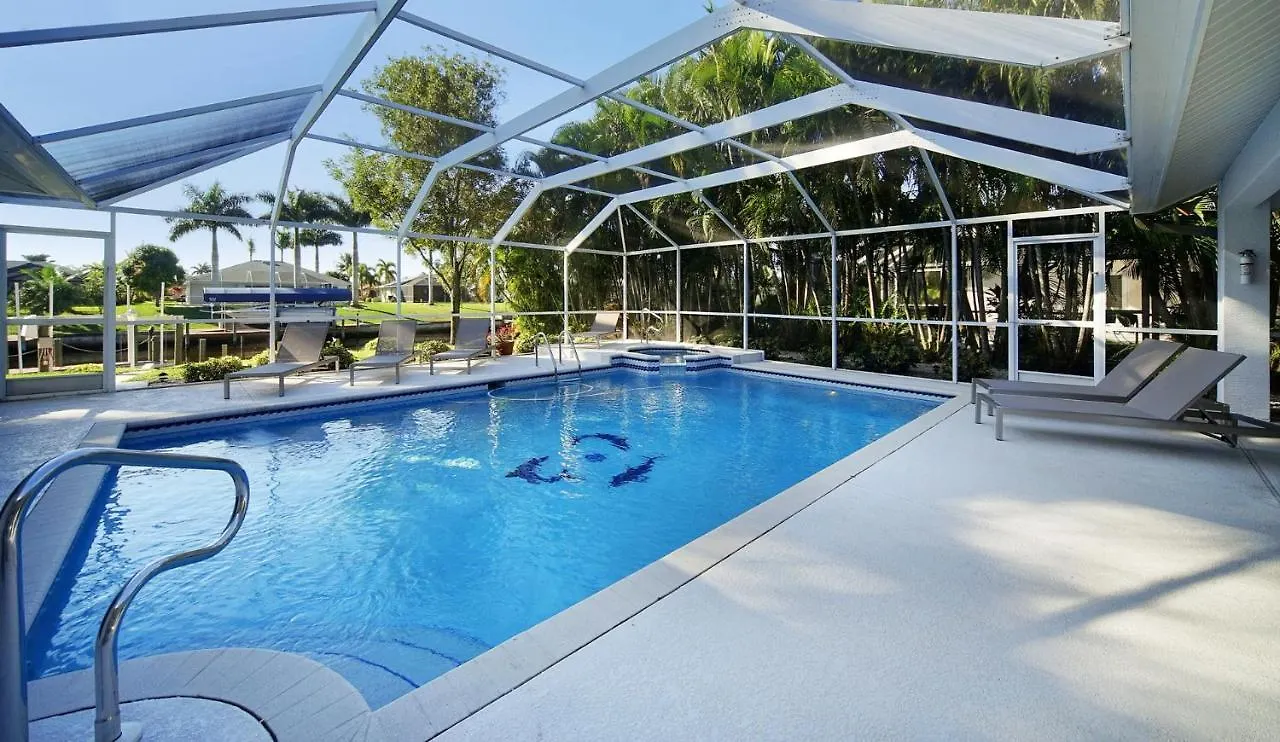 Waterfront With Gulf Access! * Cape Coral