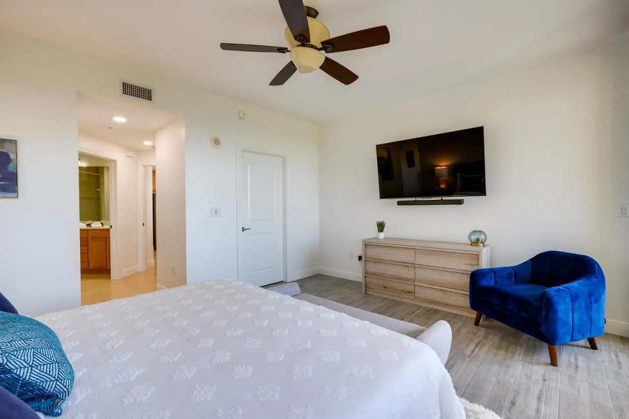 Stunning Cape Harbour With Pool Access! Apartment Cape Coral
