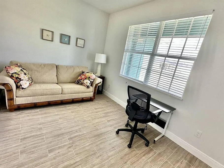 Teal Paradise - Brand New In Nw Cape Pool And Water View *