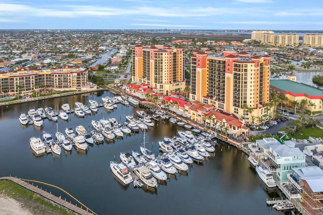 Stunning Cape Harbour With Pool Access! * Cape Coral