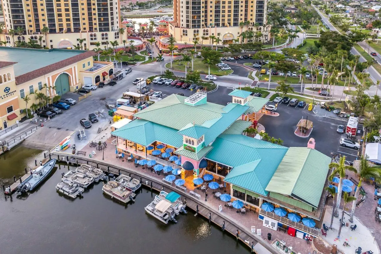 Stunning Cape Harbour With Pool Access!