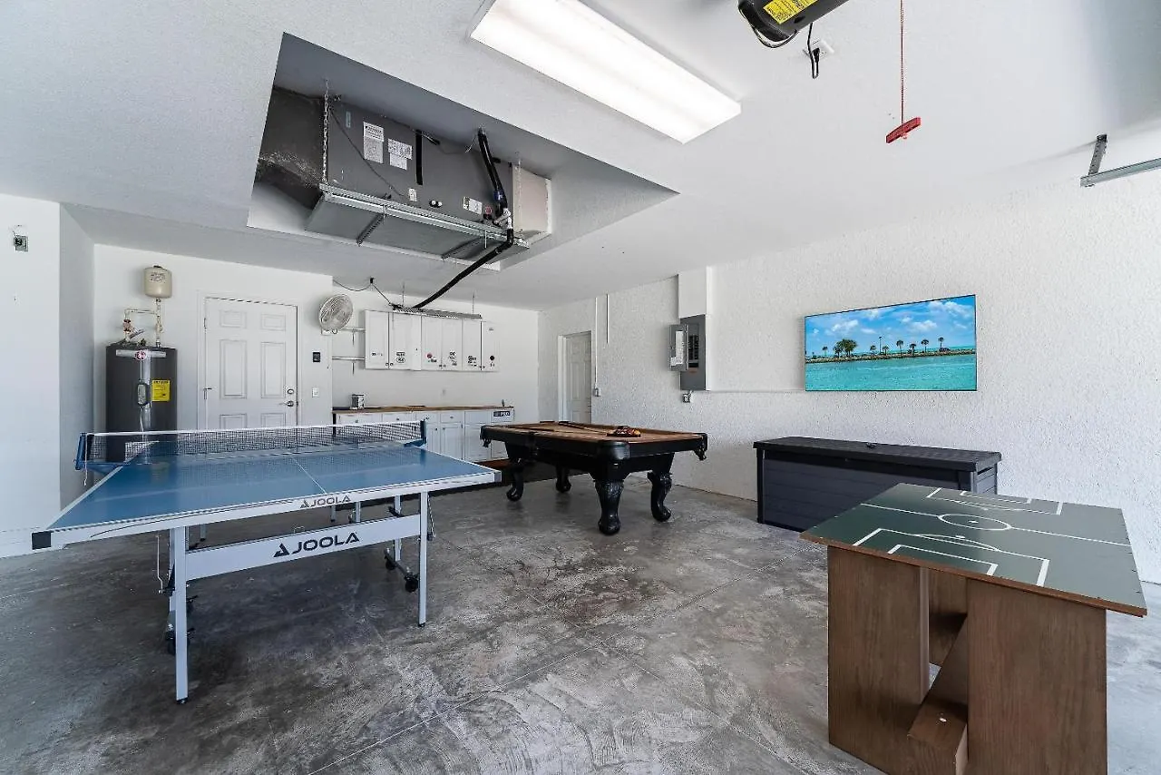 Gulf Access, Pool, Ping Pong & Pool Table, Boat Dock, Sleeps 8-cape Coral Seashells