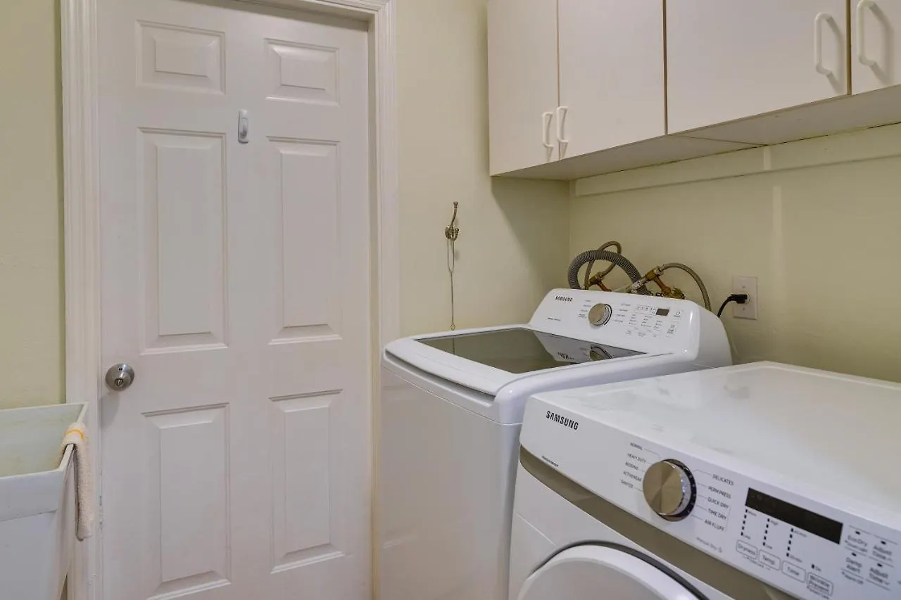 Pet-friendly Vacation With Lanai! Holiday home