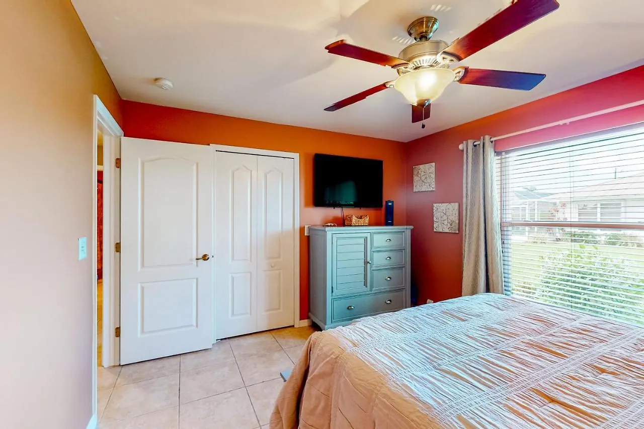 Hideaway * Cape Coral