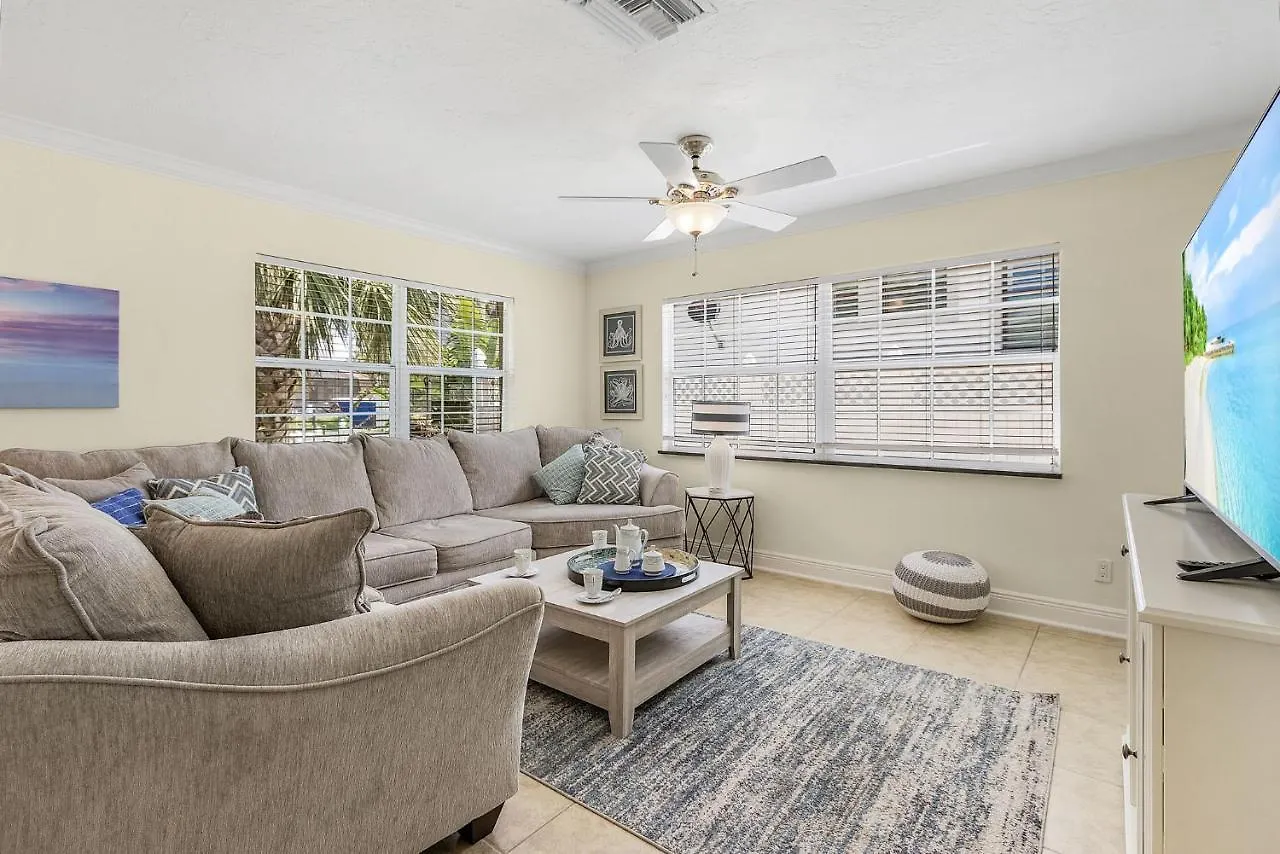 Gulf Access, Heated Pool, Bicycles, Sleeps 8 - Jewel Box - Roelens Vacations