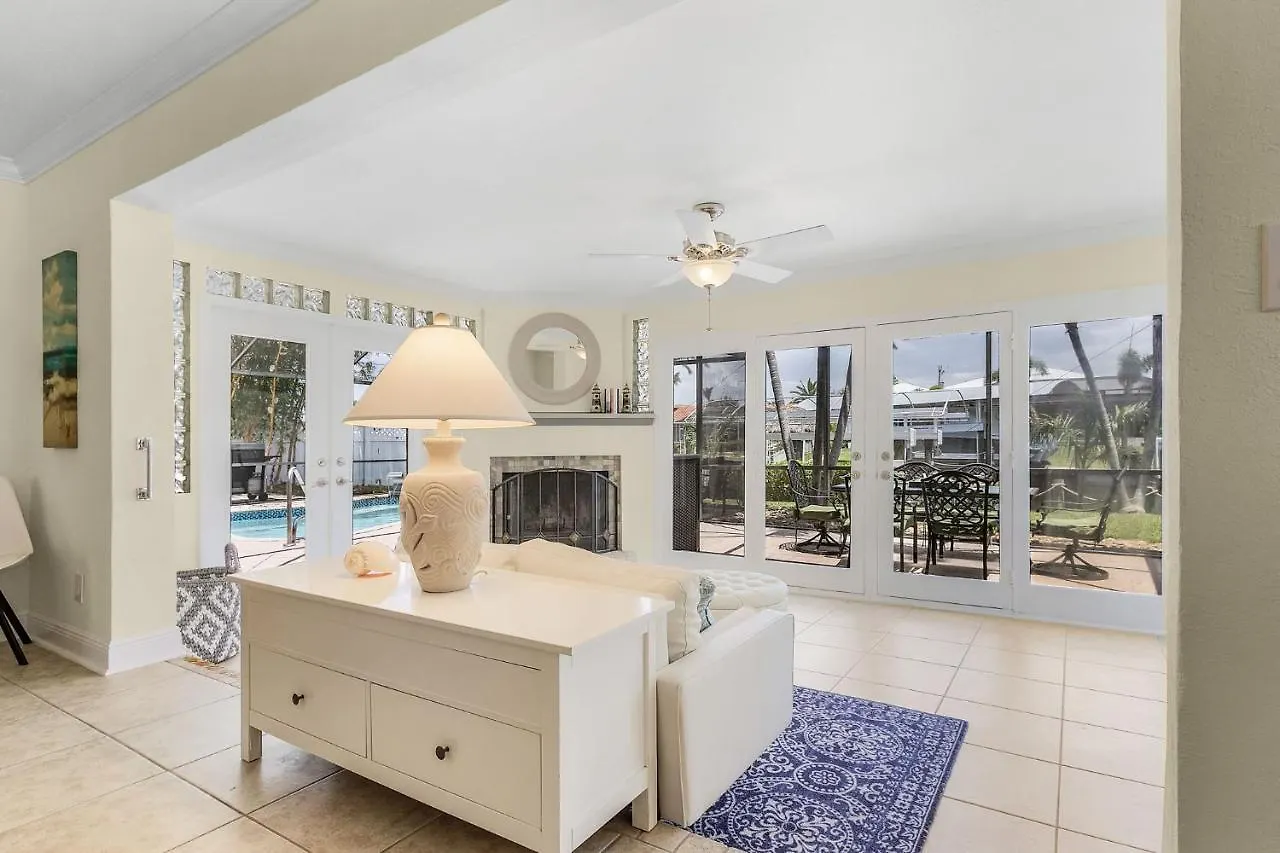 Holiday home Gulf Access, Heated Pool, Bicycles, Sleeps 8 - Jewel Box - Roelens Vacations