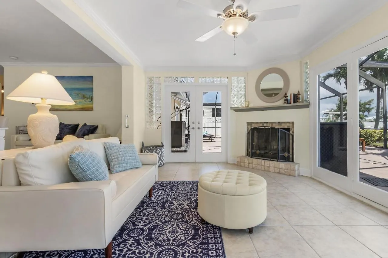 Gulf Access, Heated Pool, Bicycles, Sleeps 8 - Jewel Box - Roelens Vacations *