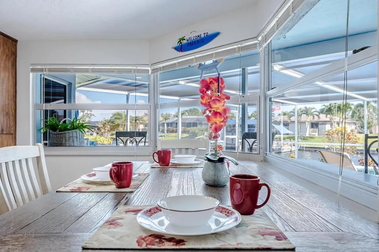 Heated Pool, Sleeps 6 - Paradise By The Pool - Roelens Vacations * Cape Coral