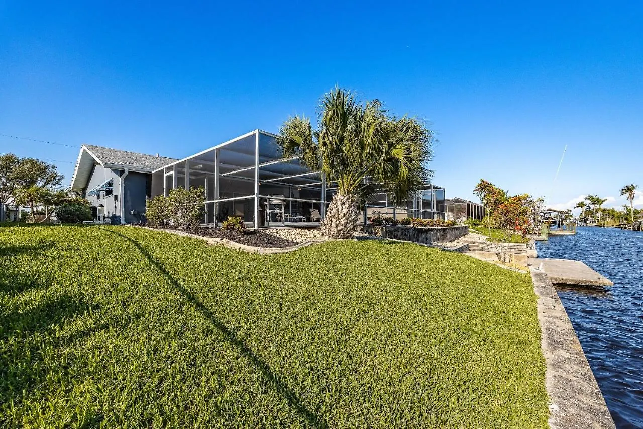 Holiday home Heated Pool, Sleeps 6 - Paradise By The Pool - Roelens Vacations