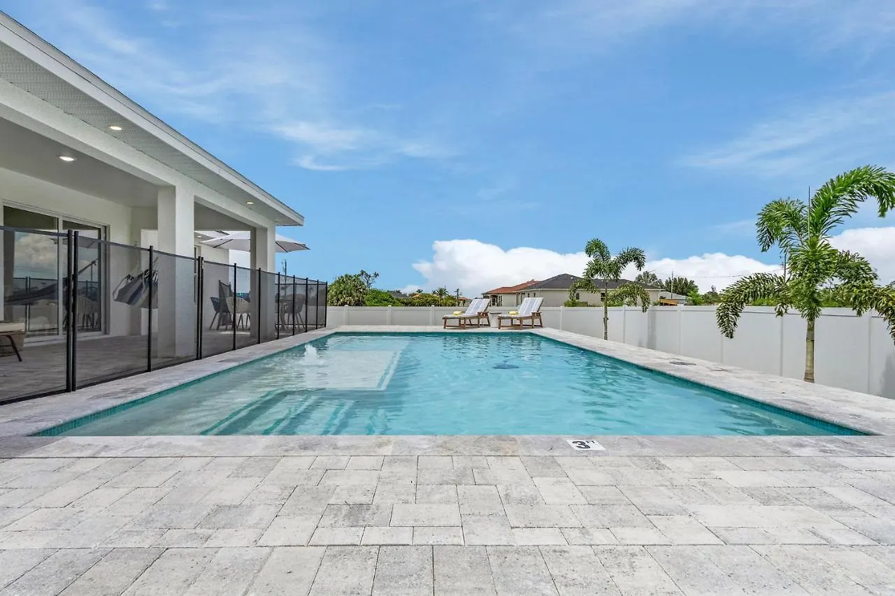 Brand New Home, Heated Pool, Sleeps 8 - Kayo Kosta - Roelens Vacations Cape Coral