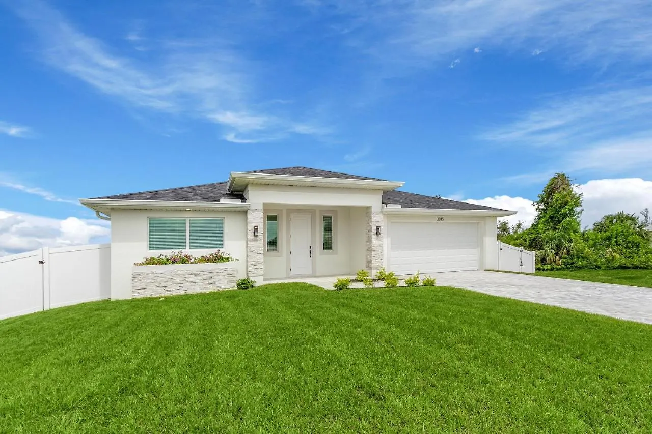 Brand New Home, Heated Pool, Sleeps 8 - Kayo Kosta - Roelens Vacations Holiday home *