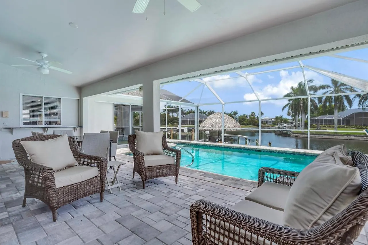 Capeside Retreat * Cape Coral