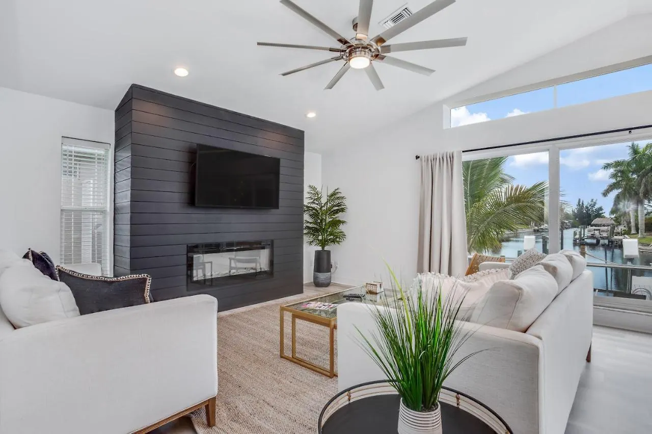 Capeside Retreat Cape Coral