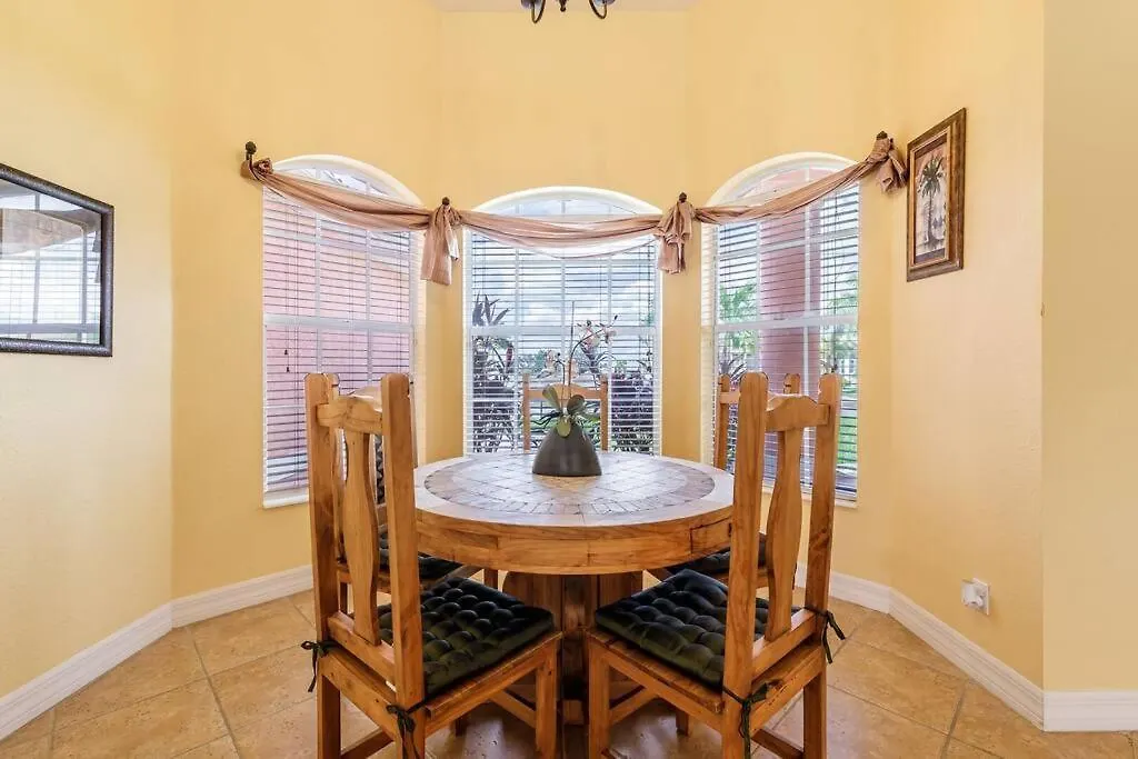 Villa Maxos - Boaters Dream 4br/3 Bath Pool / *