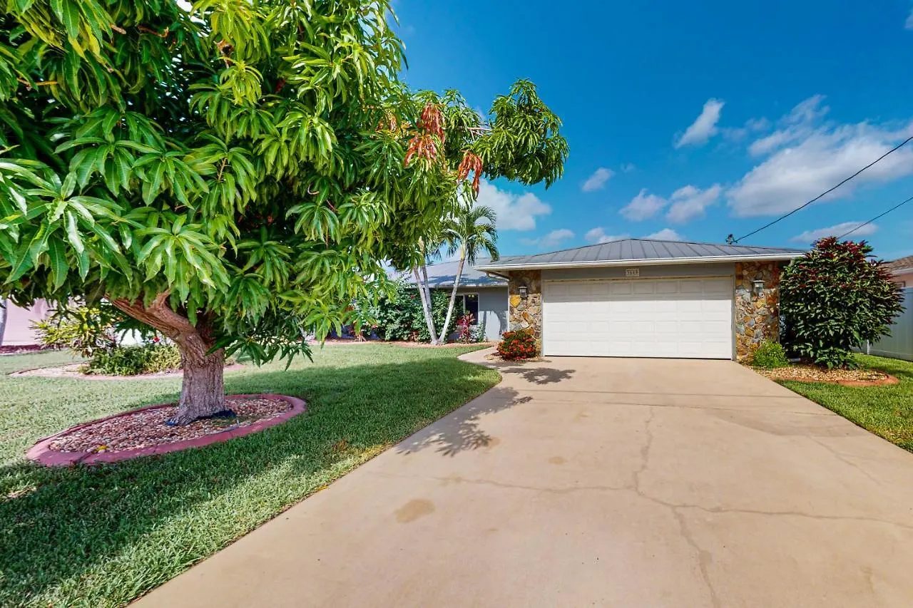 Coral * Cape Coral