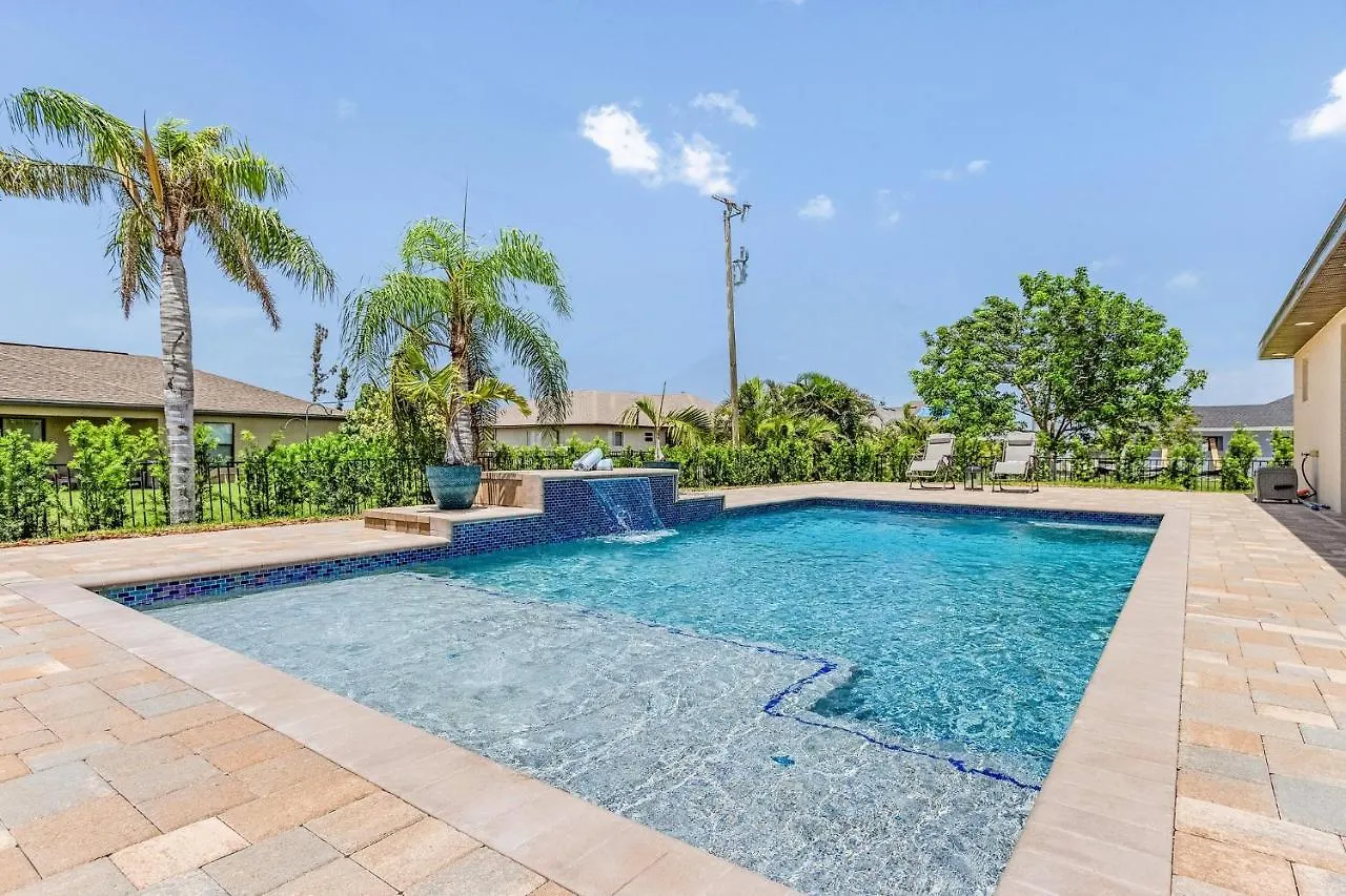 Heated Pool, Hot Tub, Sleeps 6! - Good Times And Tan Lines - Roelens Vacations