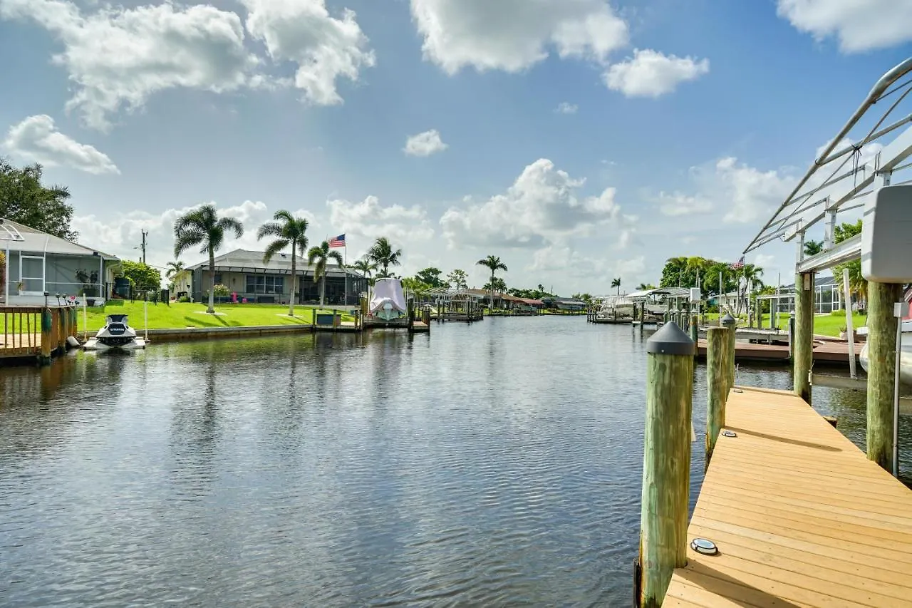 Waterfront Oasis With Boat Dock And Lanai! *
