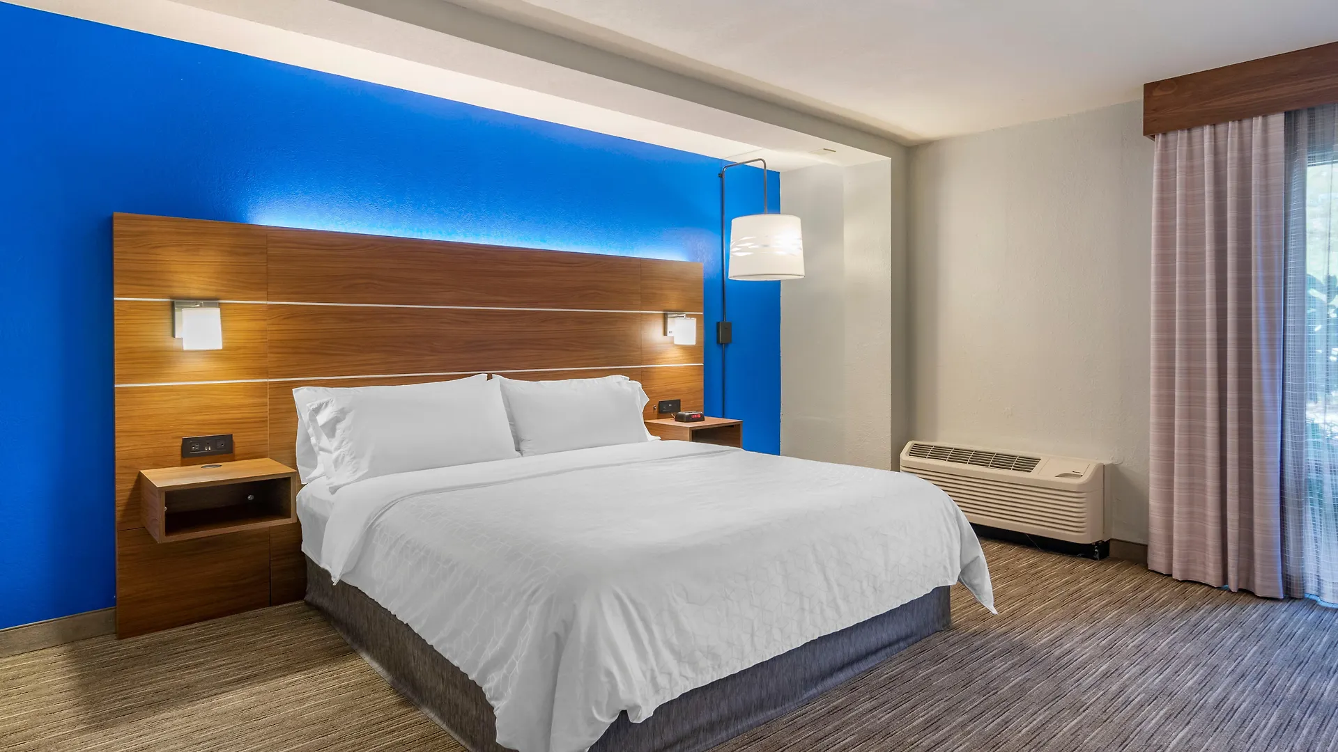 Express Cape Coral-fort Myers Area By Ihg Hotel