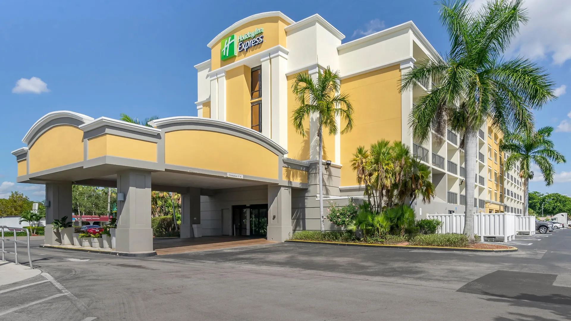 Express Cape Coral-fort Myers Area By Ihg 3* Cape Coral