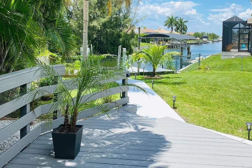Casa De Emma - A 3-bed Gulf Access Vacation Cape Coral