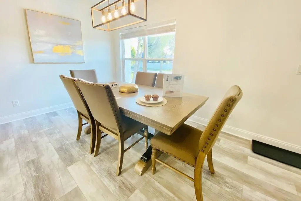 Casa De Emma - A 3-bed Gulf Access Vacation Holiday home
