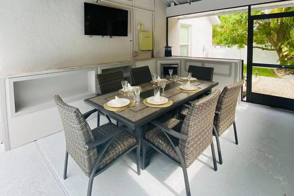 Casa De Emma - A 3-bed Gulf Access Vacation Holiday home *