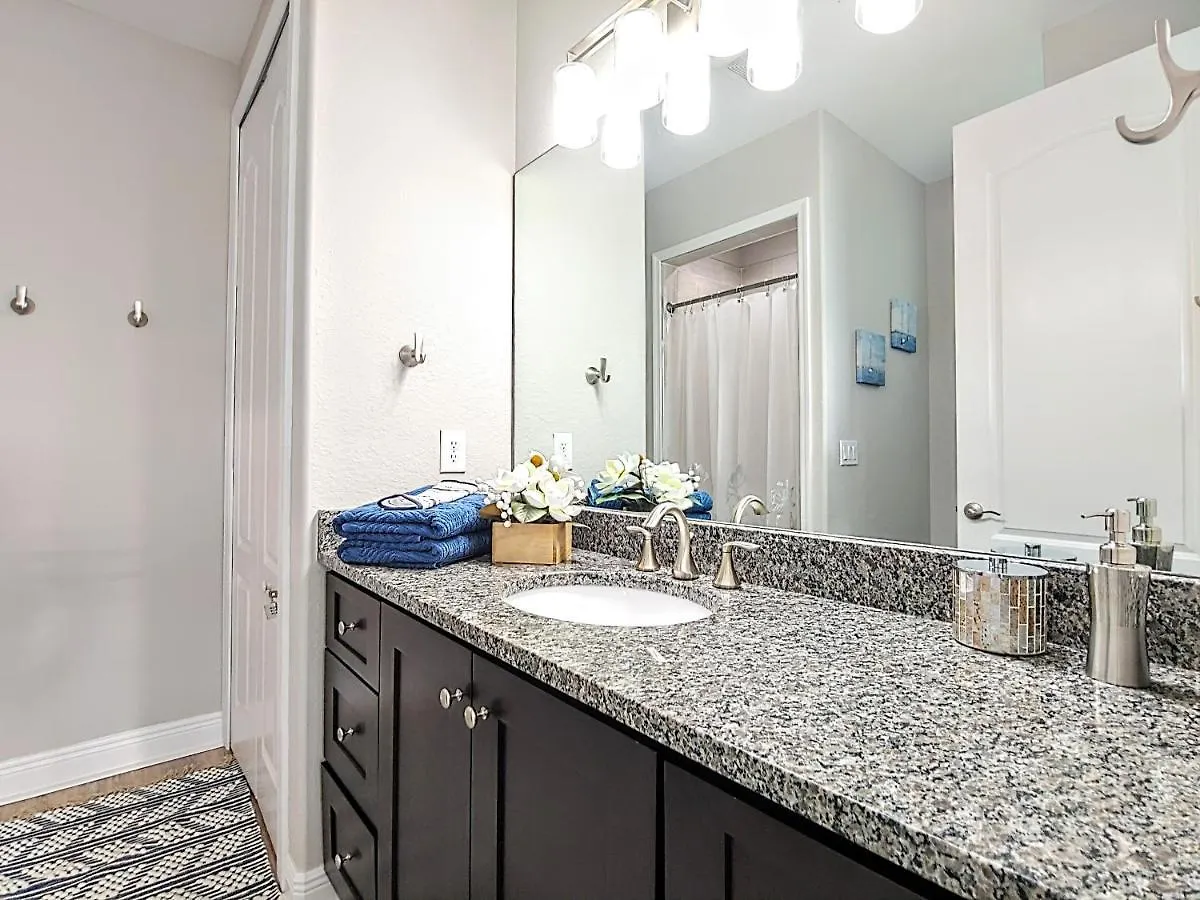 Apartment Luxury Oasis - Pool, Bbq, Patio - Cape Coral, Florida